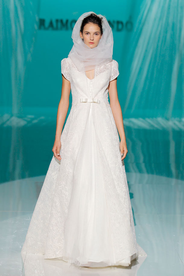 ilovebrides.pt Raimon Bundo 2018 Barcelona Bridal Fashion Week 2017